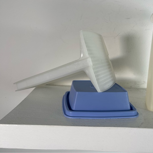 Tupperware Pickle Keeper container light blue 1560-4 Pick-a-Deli retro vintage - Picture 4 of 9